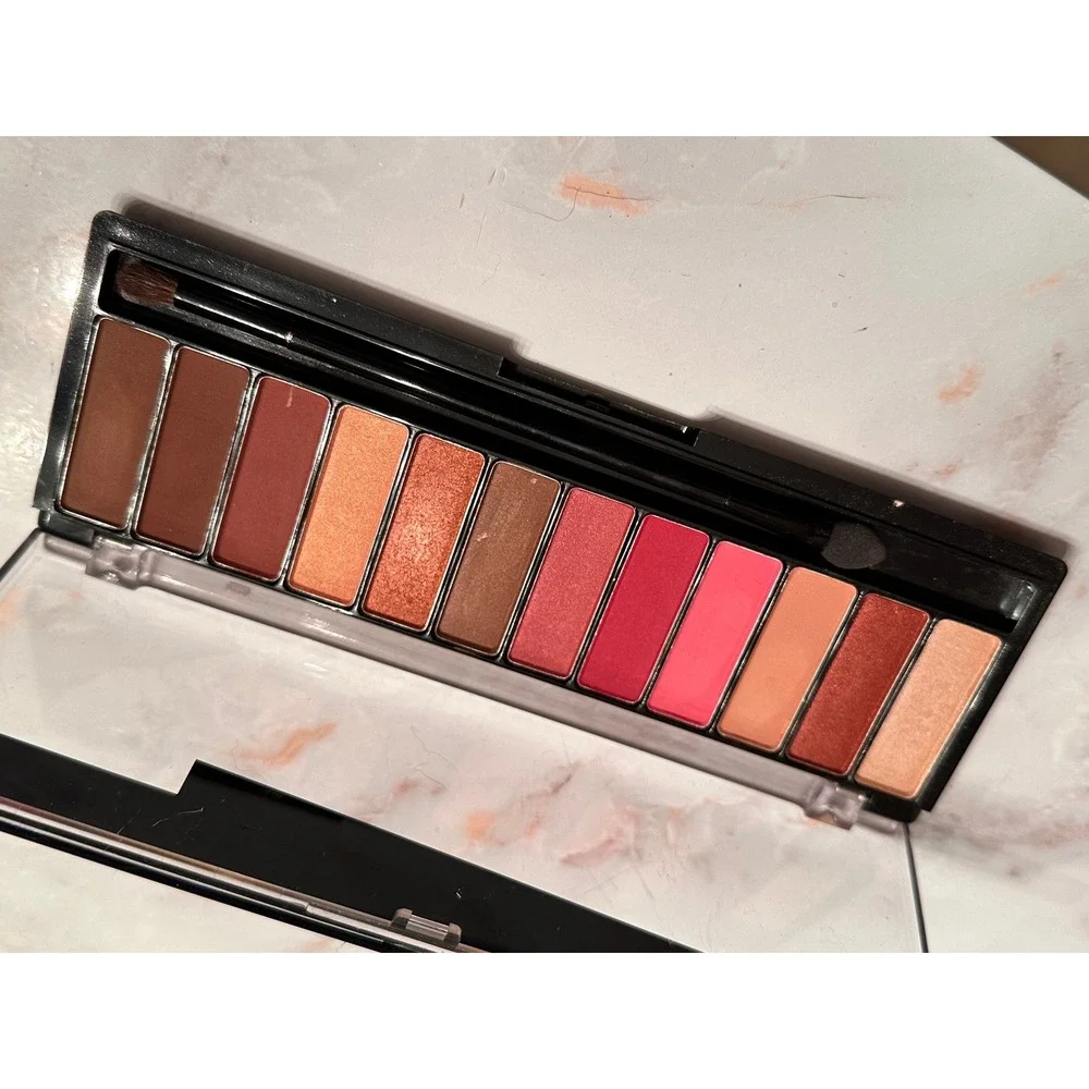 Rimmel Magnif'Eyes Eyeshadow Palette Women 0.5oz Red Crimson Edition 007
